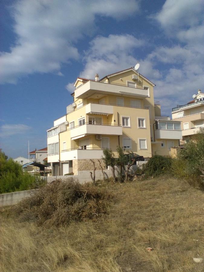 Apartament M & E Vodice Ngoại thất bức ảnh
