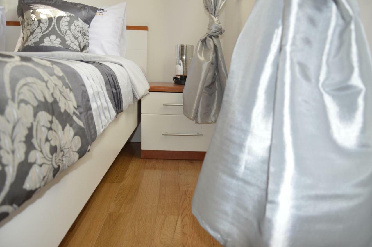 Apartament M & E Vodice Ngoại thất bức ảnh