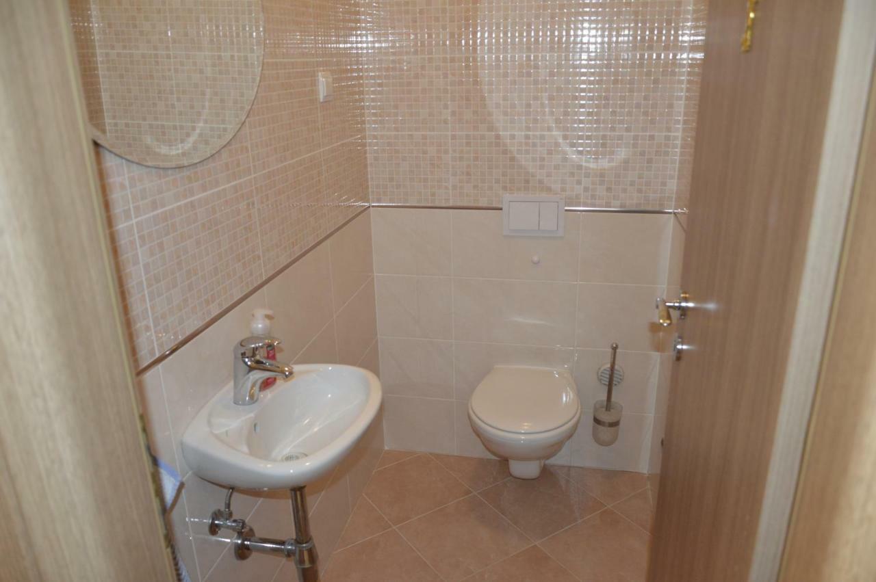 Apartament M & E Vodice Ngoại thất bức ảnh